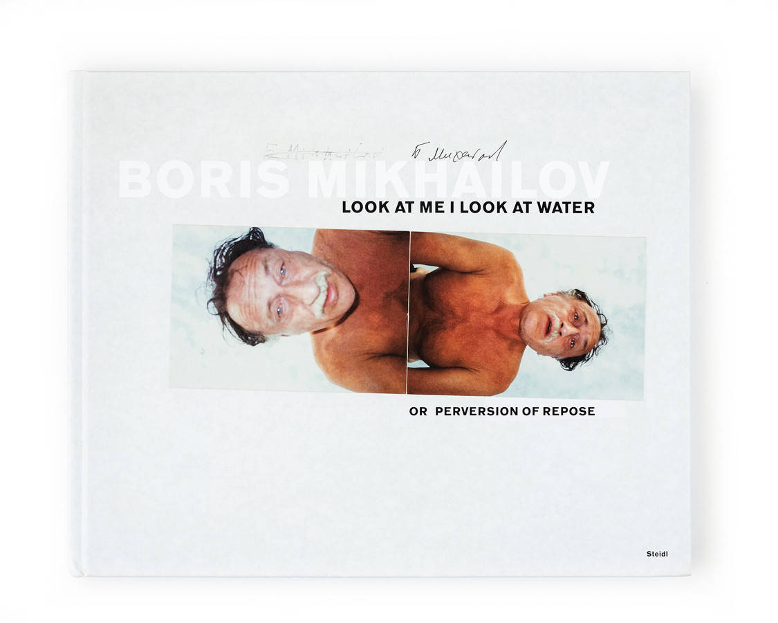 

Книга Boris Mikhailov. Look at Me I Look at Water.