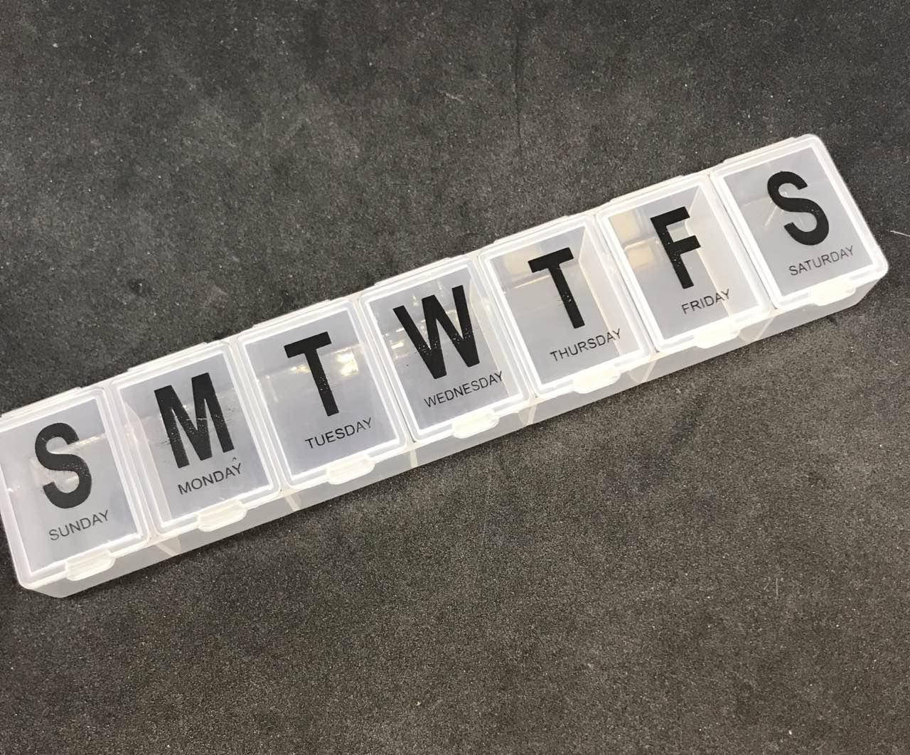 

Контейнер для страз «Неделька»