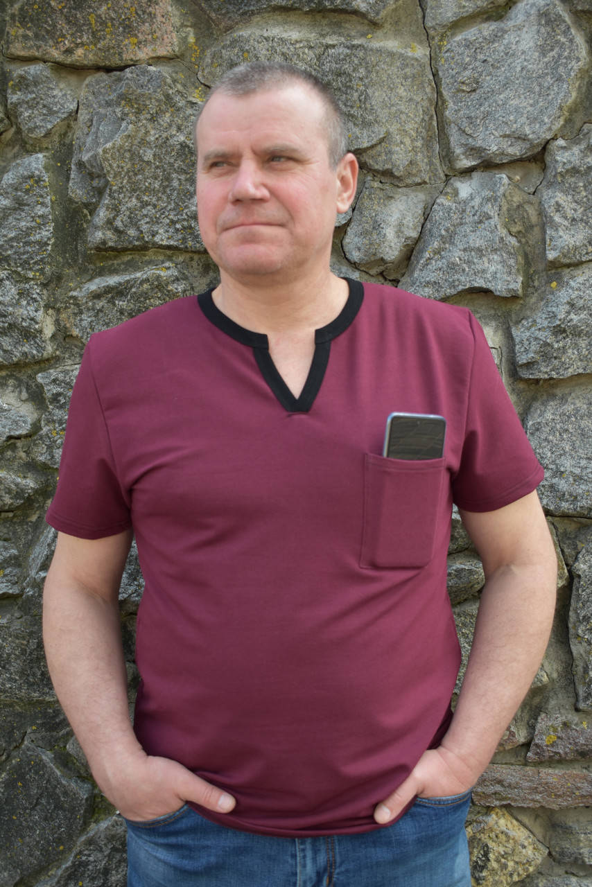 

Футболка мужская с V вырез бордовая 48, S