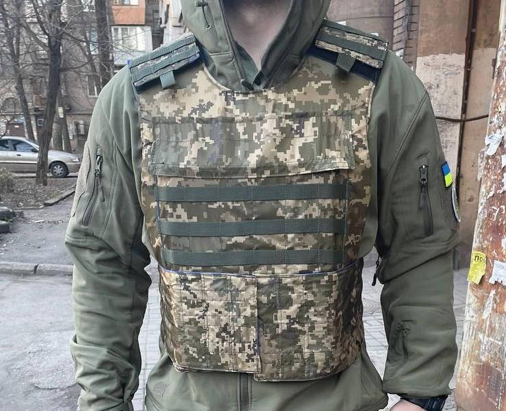

Бронежилет 4 класс защиты Плитоноска С ПЛИТАМИ защита 4 класса Оксфорд 600Д пиксель
