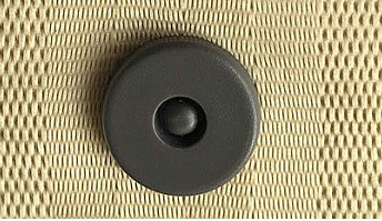 

Клипса-фиксатор ремня безопасности. Серый