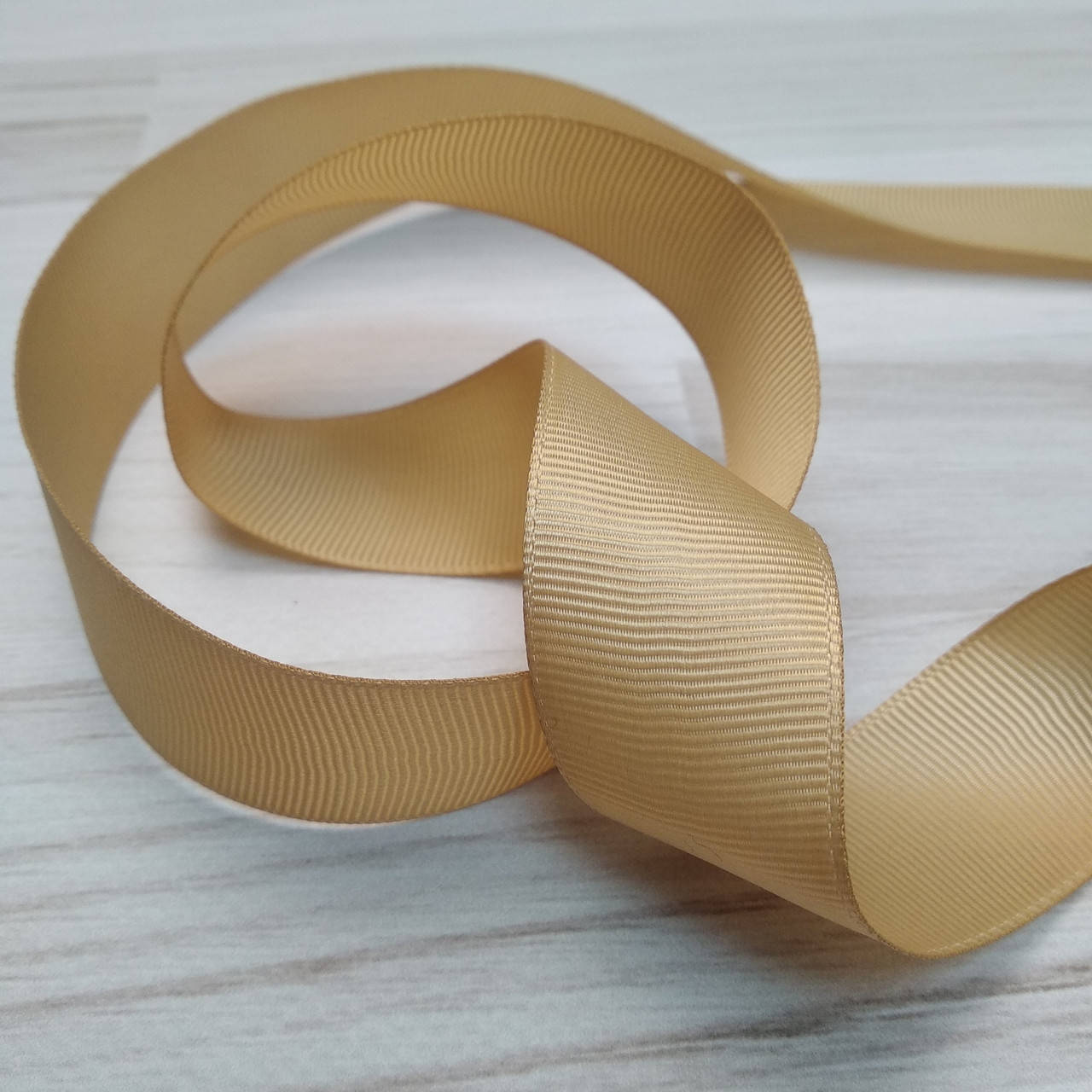 

Тесьма репсовая 2,5 см, бежевая, Бежевый