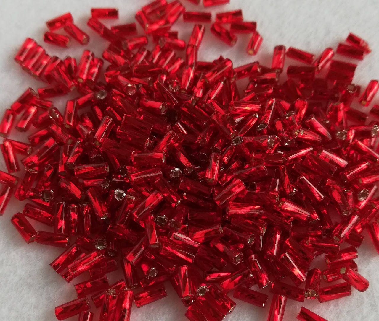 

97070 Стеклярус Presioca 5 мм Кручений