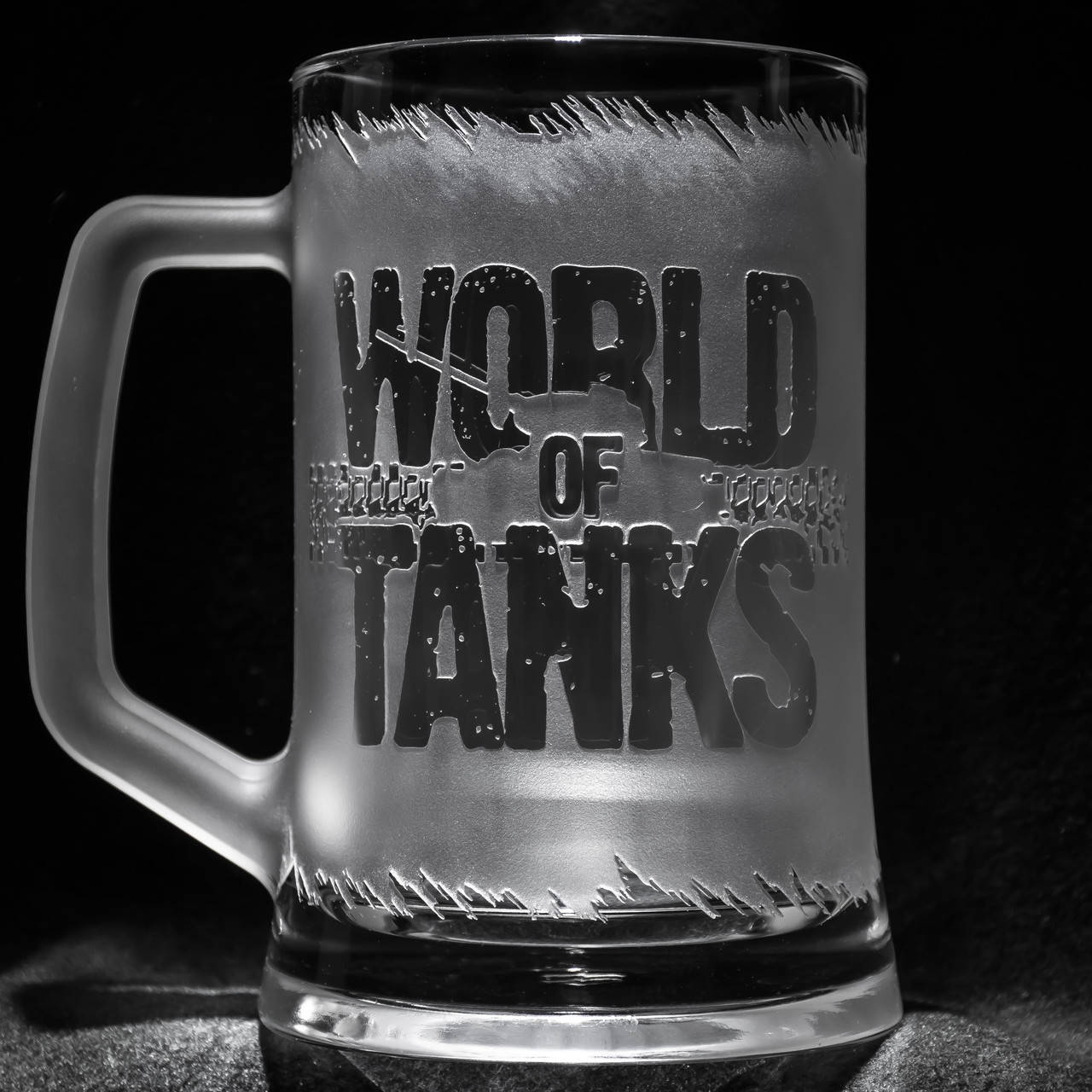 

Бокал для пива с гравировкой World of Tanks, матовый c полосками для губ 2 SandDecor, Прозрачный