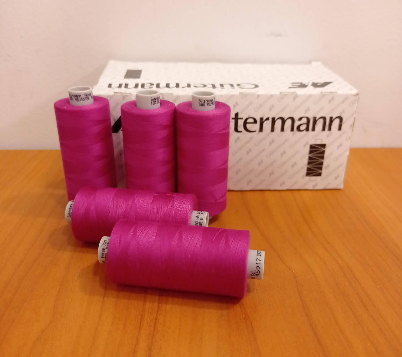 

Нитка Gutermann Perma core №120 1000м.