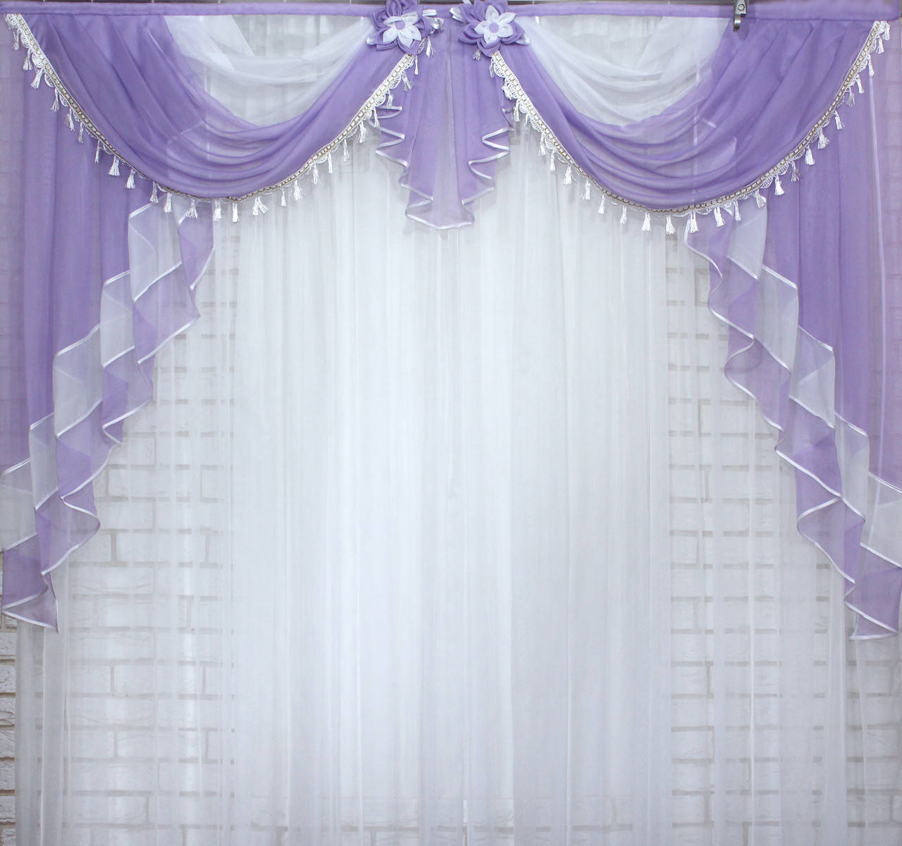 

Ламбрекен на карниз 2м. №28 сиреневый с белый