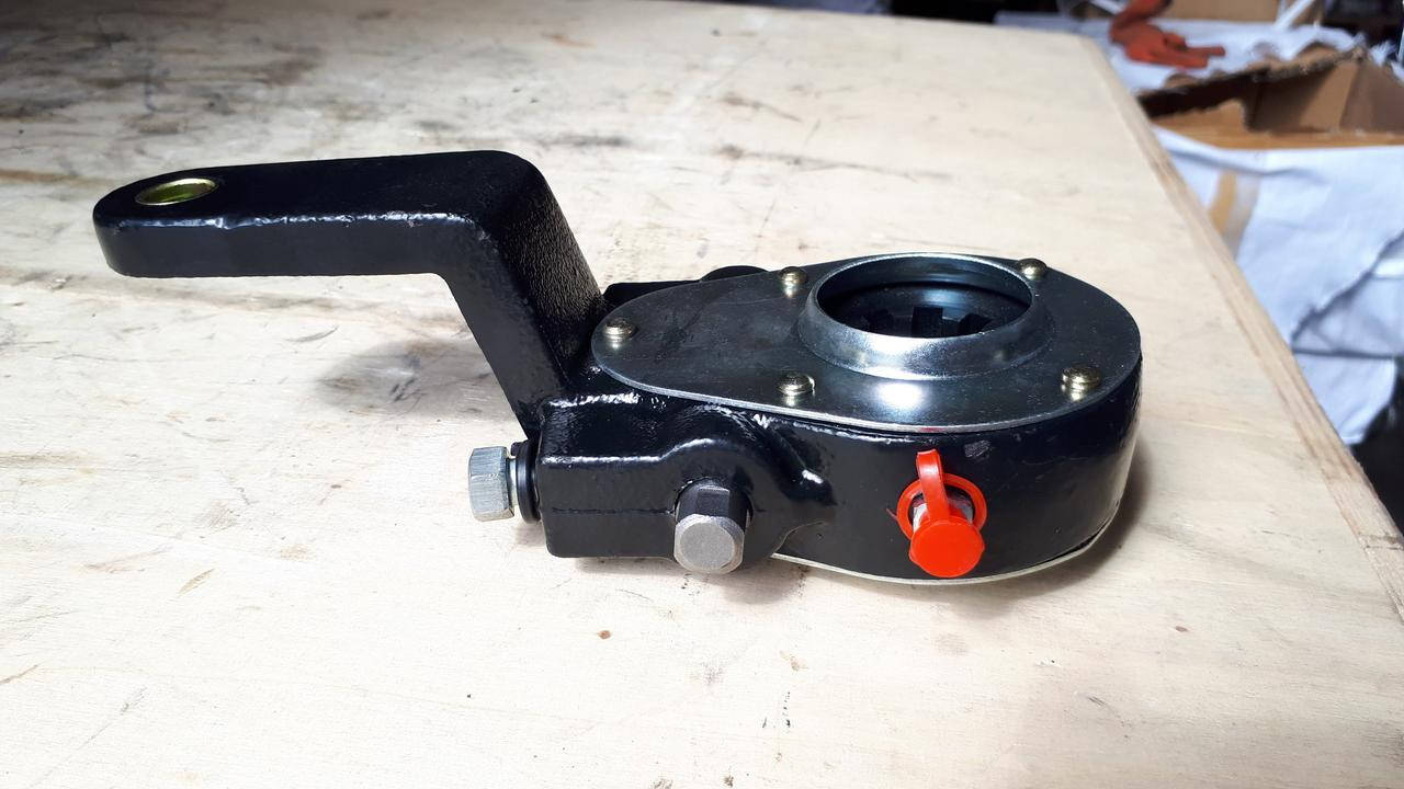 

5511-3502137-00 Рычаг регулировочный задний левый 10т КАМАЗ