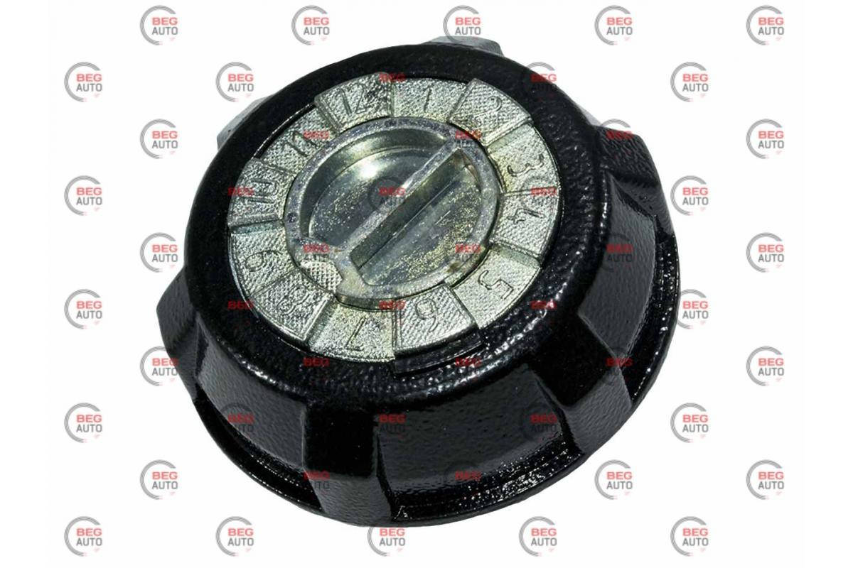 

Крышка б\б 2101 с кодом (блистер)