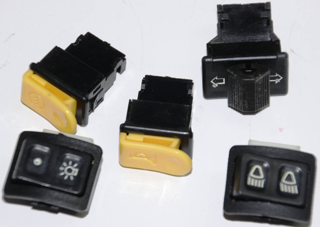 

Набор кнопок HONDA DIO-50