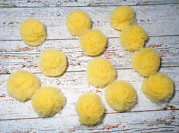 

Помпон 2,5см з фатину, жовтий