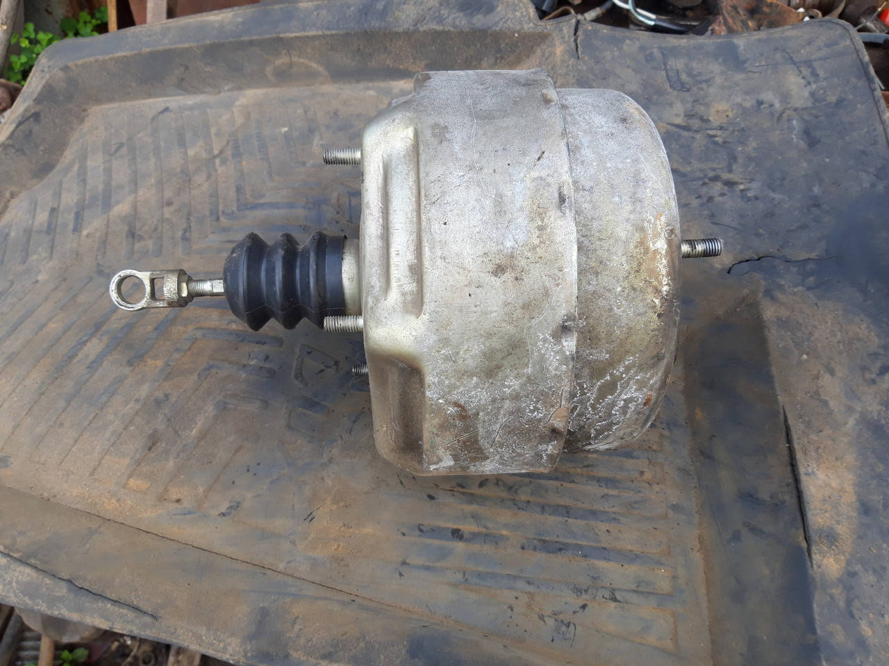 

Усилитель тормозной вакуумный ГАЗ Волга 2410 31029 3110 31105 3302 2217 2705 3221 Газель Соболь вакуумник бу