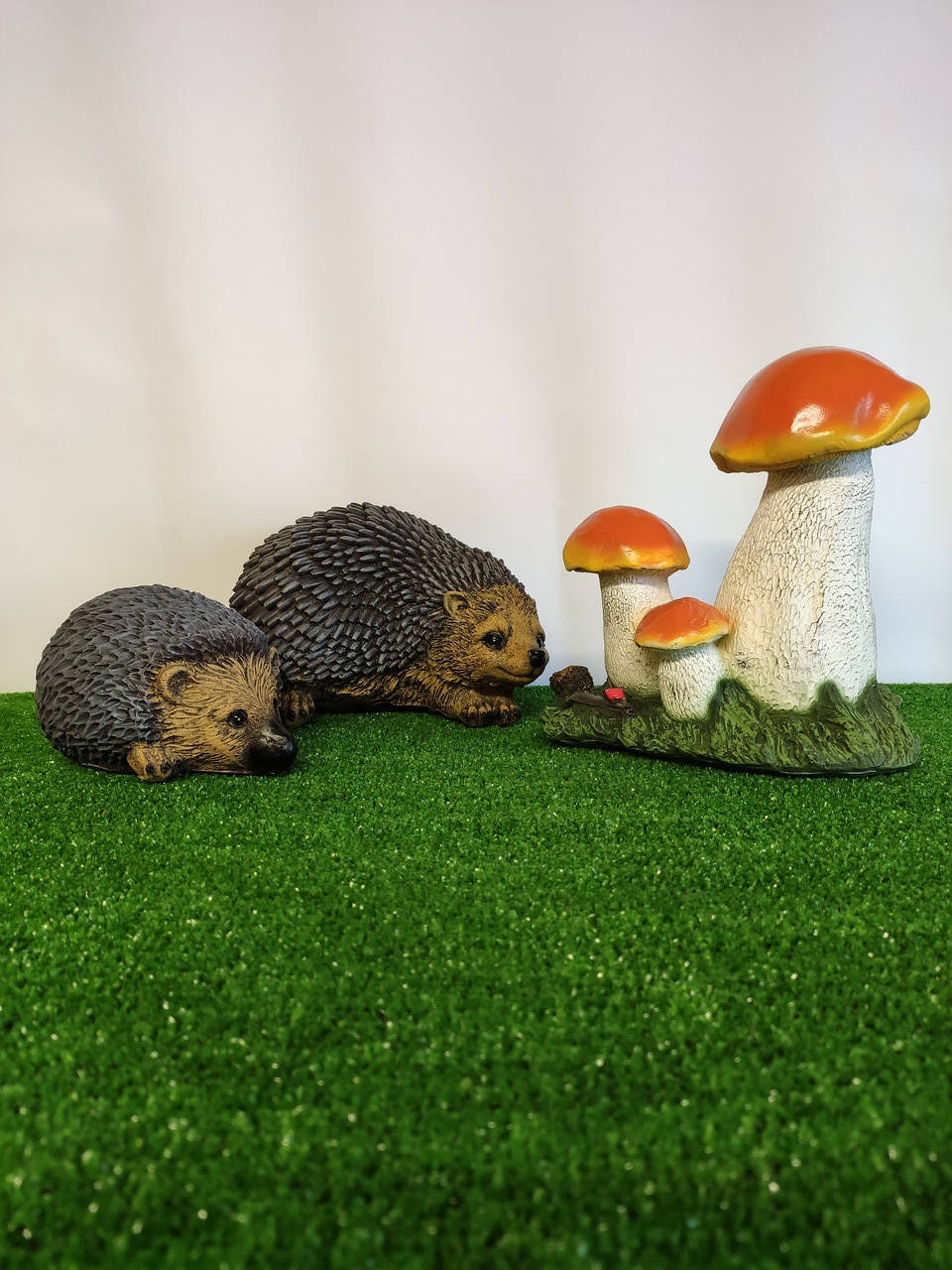 

Садовая фигура ёжики с грибами . декоративная садовая фигура., Разные цвета
