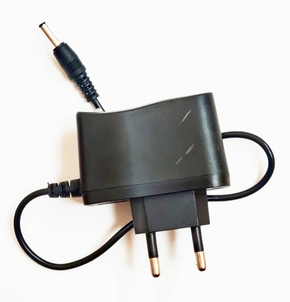 

Зарядное устройство для фонарей. Блок питания 4,2V 500mA. Штекер питания 3,2x1,1 мм