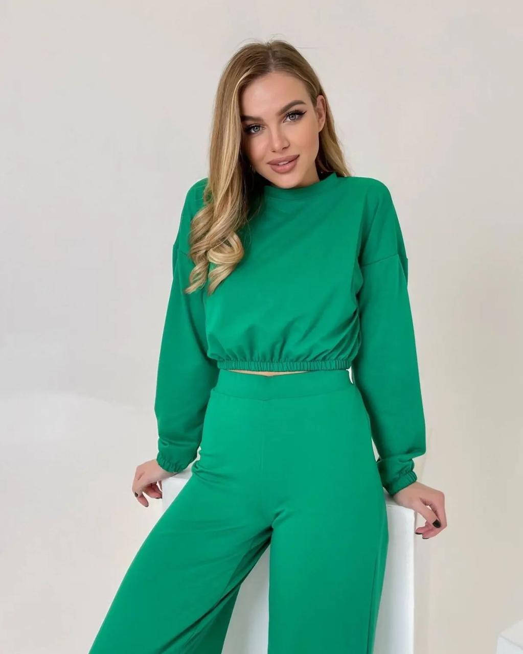 

Прогулочный костюм топ на резинке и штаны кюлотами высокой посадки.Костюм прогулочный женский городской, Разные цвета