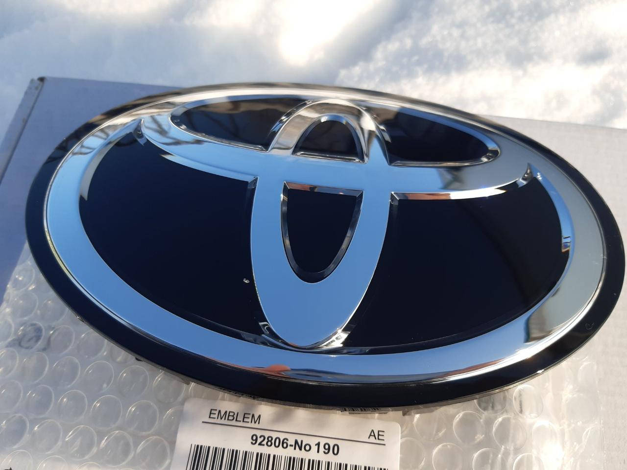 

Эмблема (стекло) Toyota LC 200 2016+