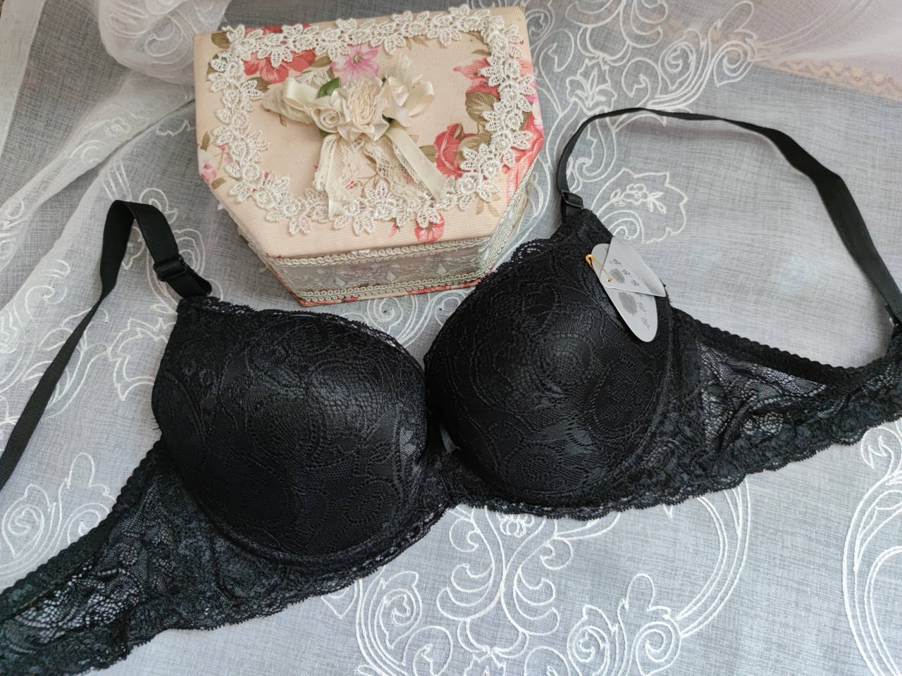 

80,85,90В-С Бюстгальтер Lulola з великим Пуш-Ап чорний 85с, Черный