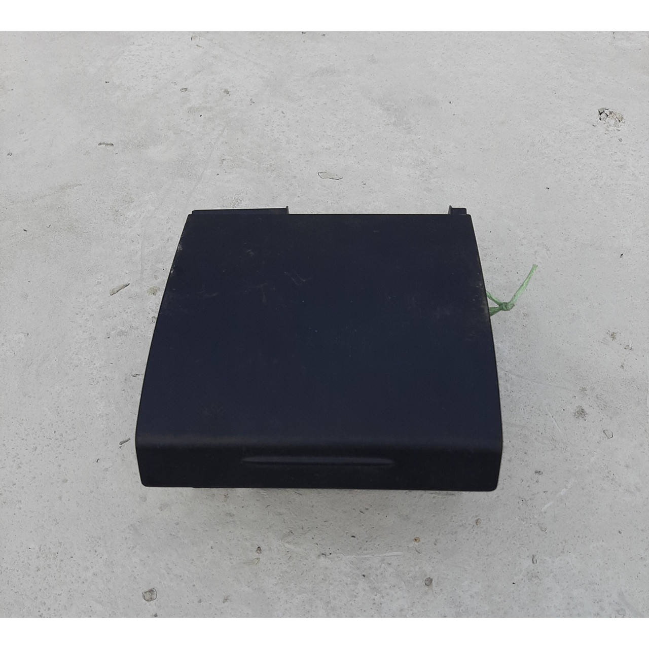 

Бардачок водительский Seat Toledo