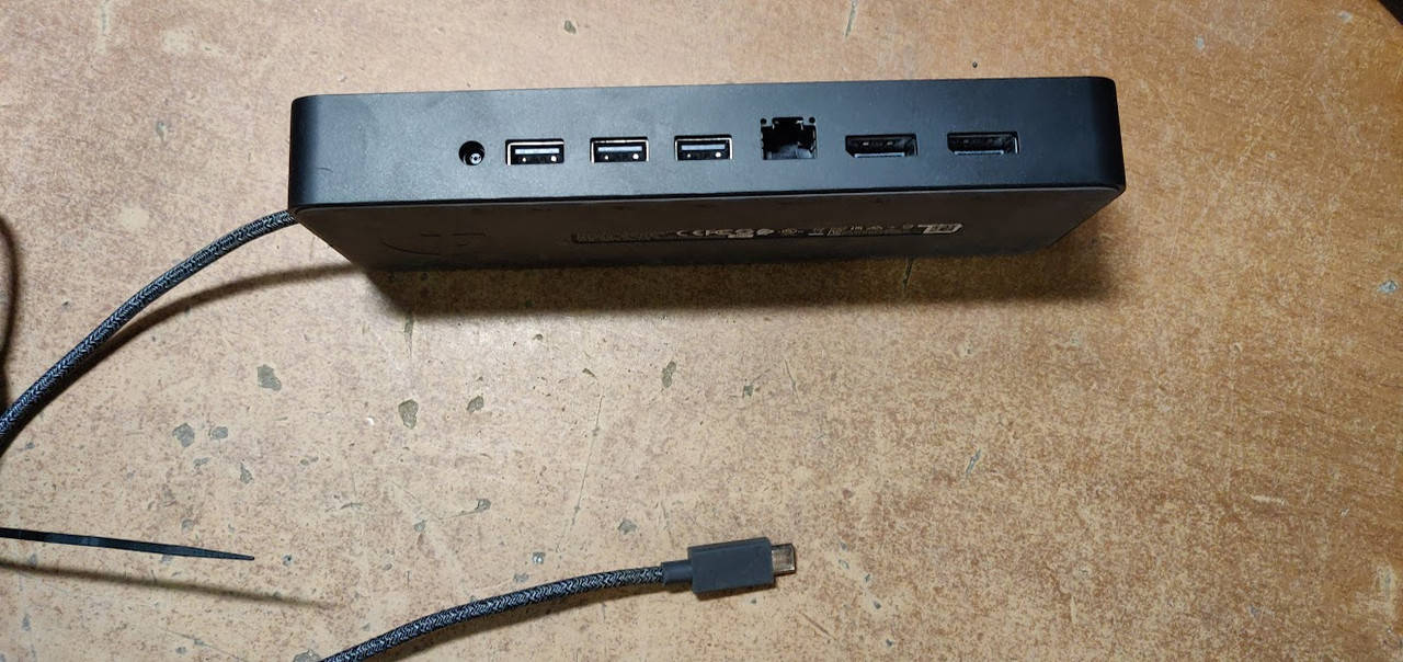 

Док-станция HP USB-C Universal Dock HSA-B005DS № 211210