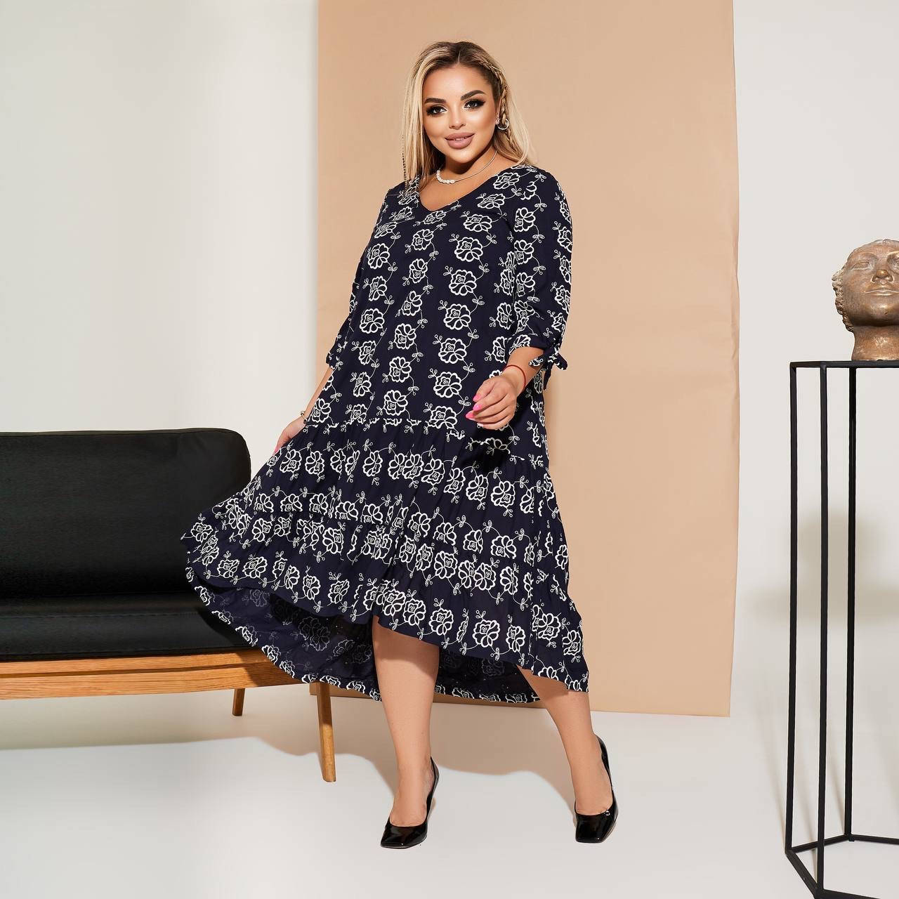 

Женское красивое платье штапельное синие ассиметричное с перфорацией большие размеры 48-50,52-54,56-58,60-62