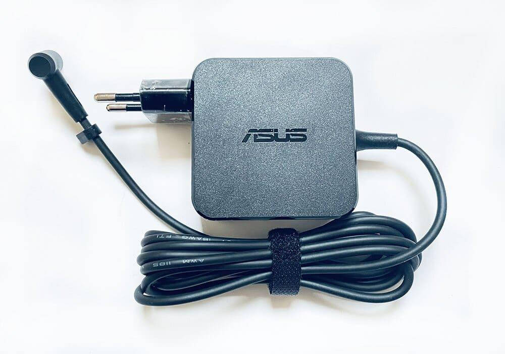 

Блок живлення (зарядка) для ноутбука Asus 45W (19V 2,37А 4,0мм*1,35 мм) ADP-45BWA