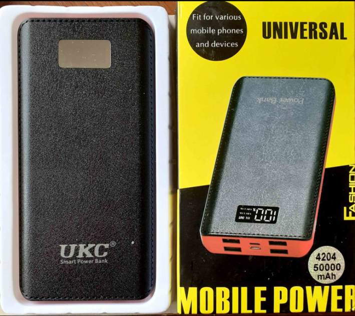 

Портативный аккумулятор Power Bank 40000mah есть фонарик