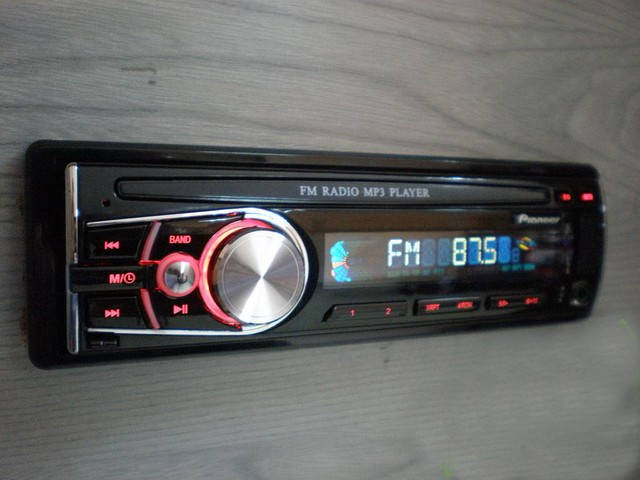 

Автомагнитола Pioneer 4008
