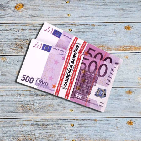 

Пачка денег по 500 евро сувенир