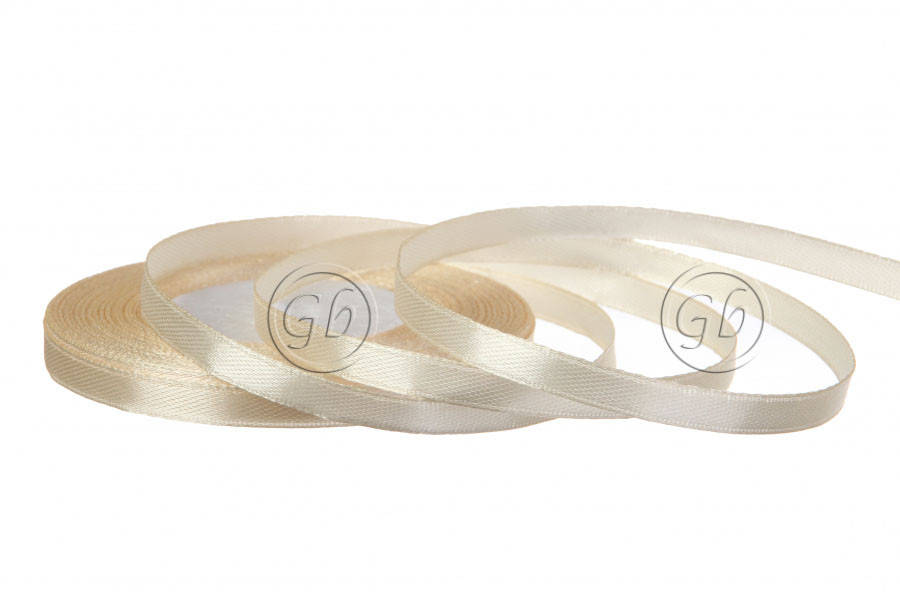 

Лента атласная 0,5см / 33метра кремовый