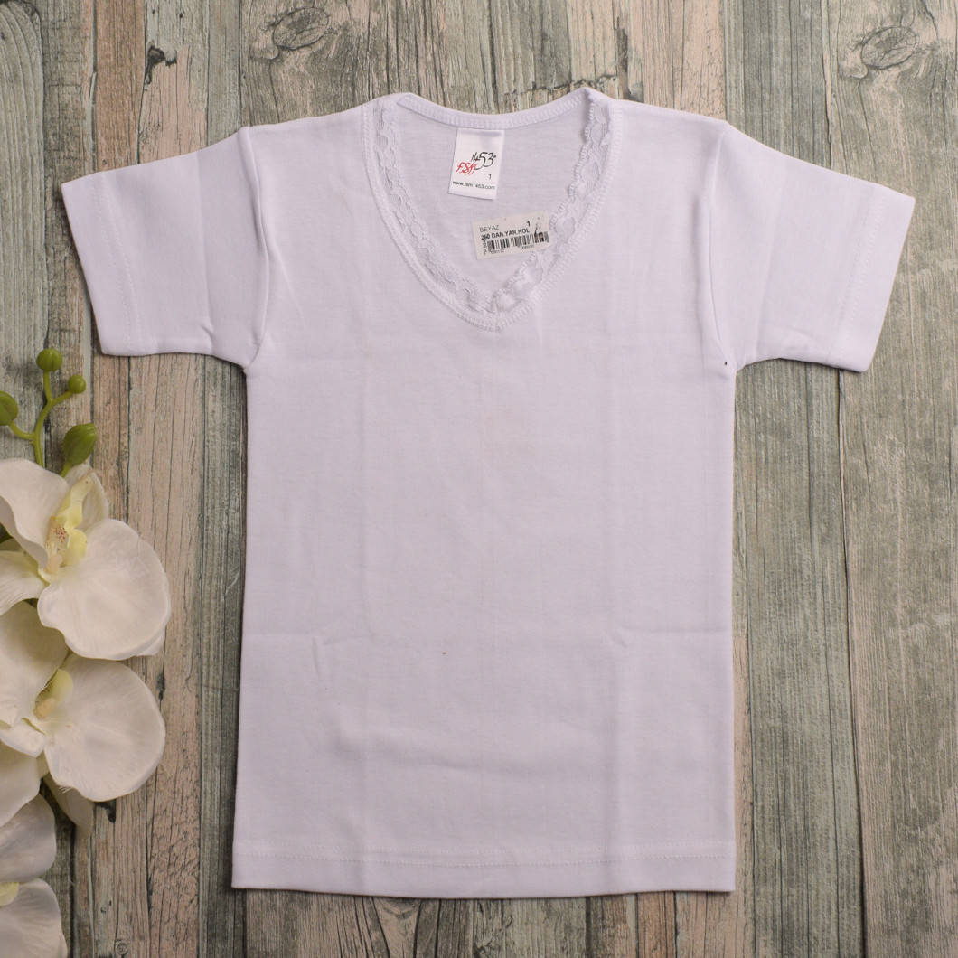 

Футболка детская на девочку.Турция. Oztas A260. Размер 5. 9-10 лет. В упаковке 1 шт.