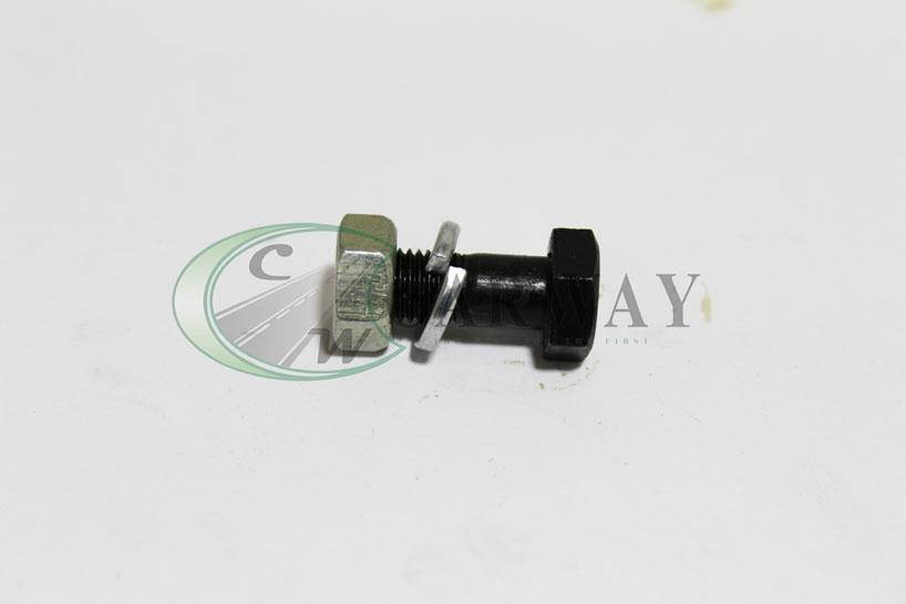 

Болт (винт) М8х26 кардана Москвич 412 2140 (ш 1) в сборе KIT 360015-29