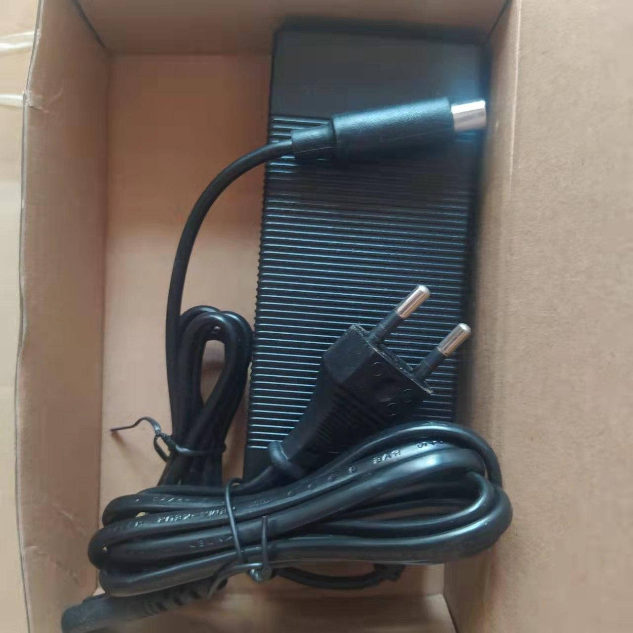

Зарядное устройство электросамоката Xiaomi M365