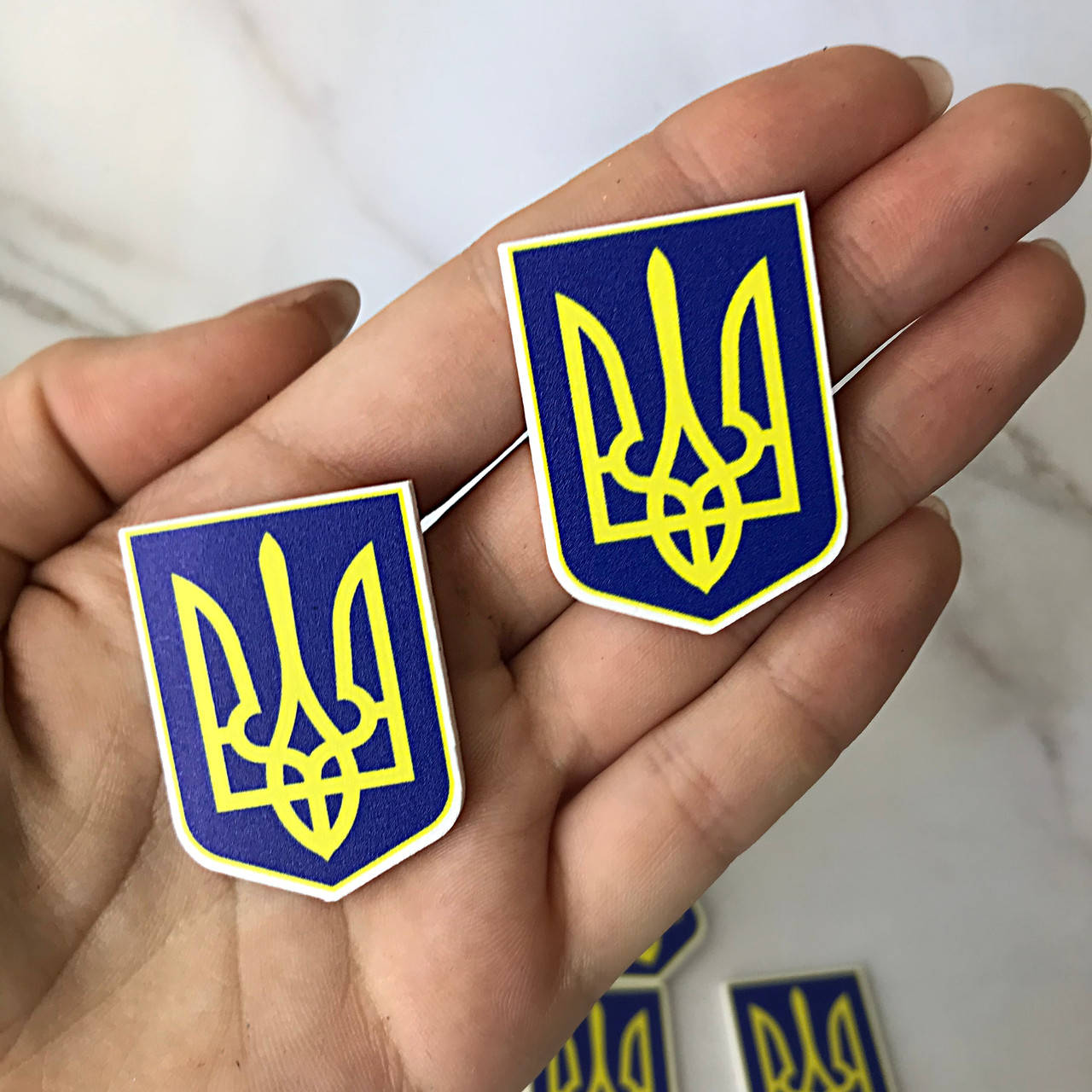 

Серединка "Большой тризуб", 3х4 см, матовая