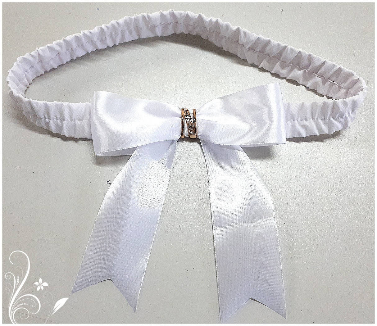 

Декоративный бант-резинка для одеяла на выписку.