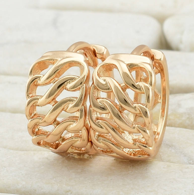 

Серьги 27974 размер 13х6 мм вес 2.2 г позолота 18К