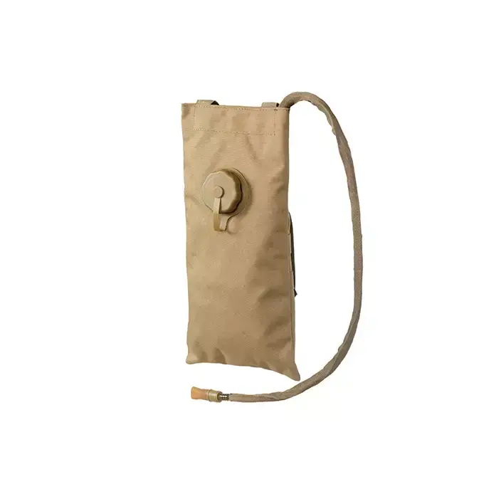 

МЕШОК ДЛЯ ВОДЫ MOLLE С КОНТЕЙНЕРОМ 2 Л - COYOTE