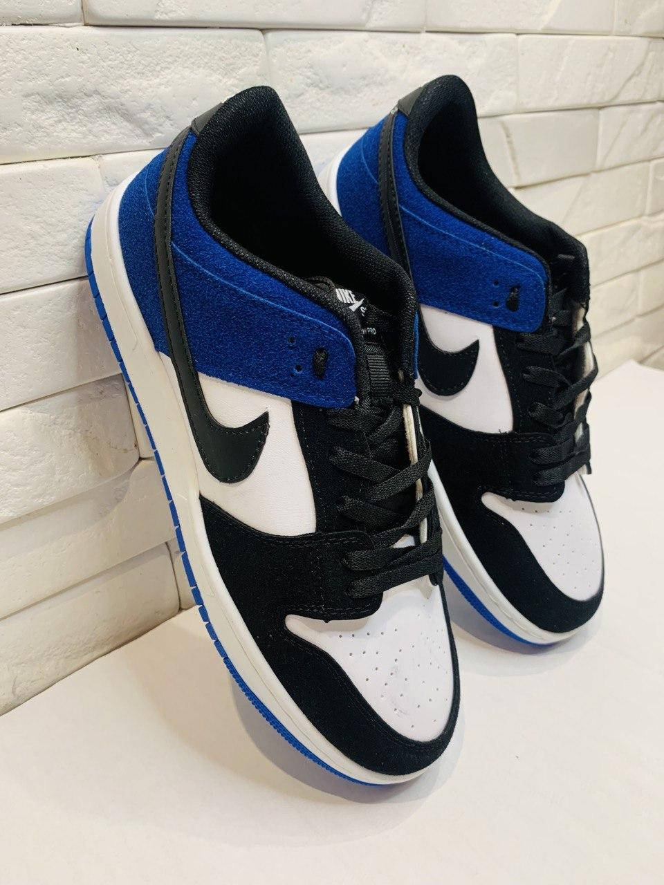 

Кроссовки мужские стильные повседневные молодежные качественные Nike Dunk SB Low Retro черные с синим, Синий