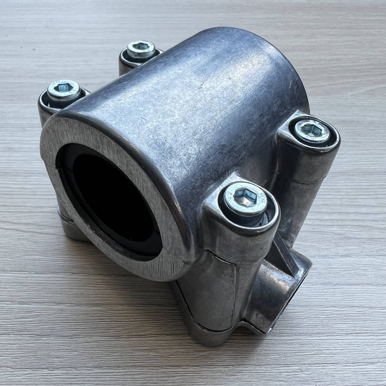 

Держатель руля для Oleo-Mac Sparta 25 / 250Т,EFCO Stark 25