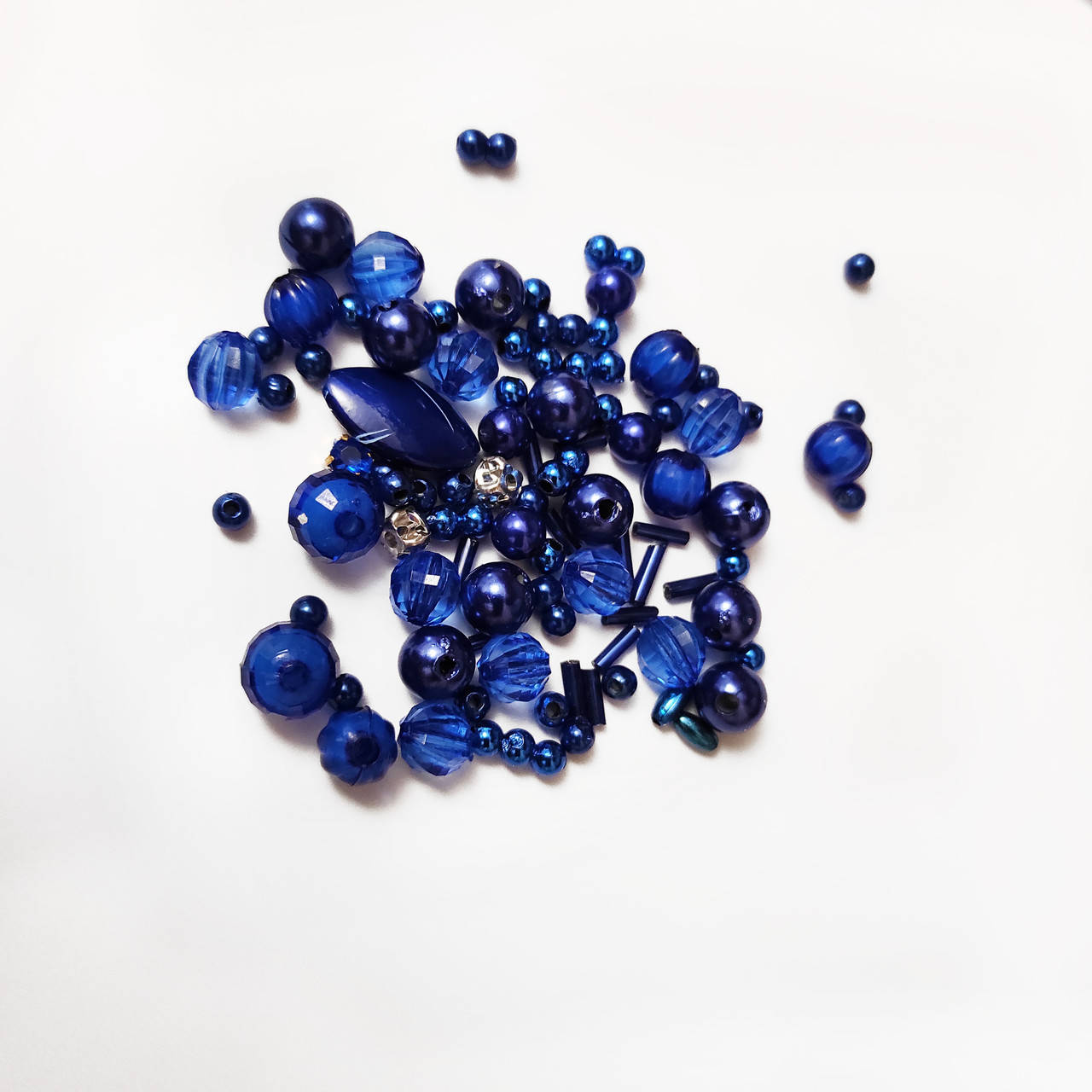 

Микс бусин синих (набор 10 грамм)