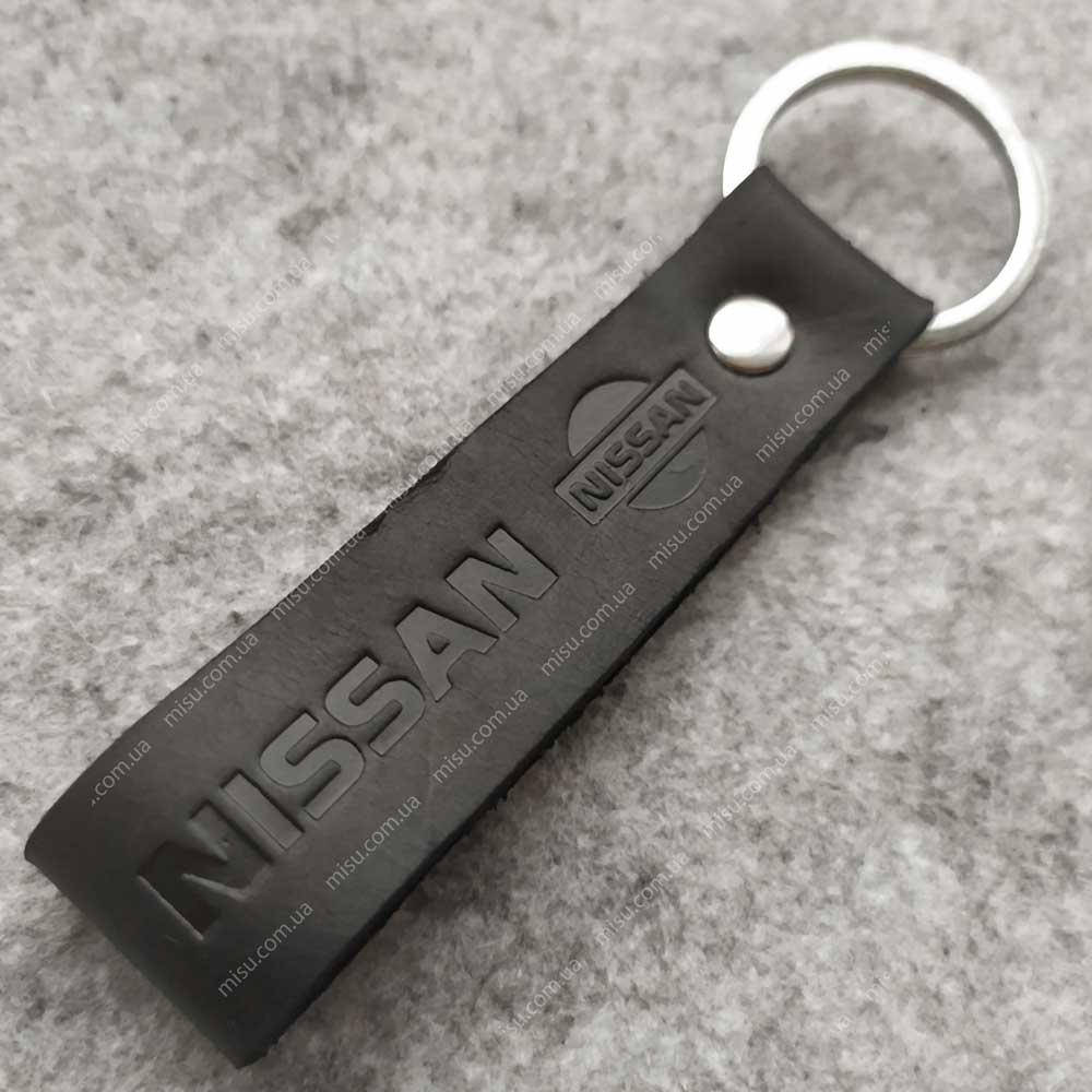 

Брелок для ключей Nissan кожа с логотипом, Черный
