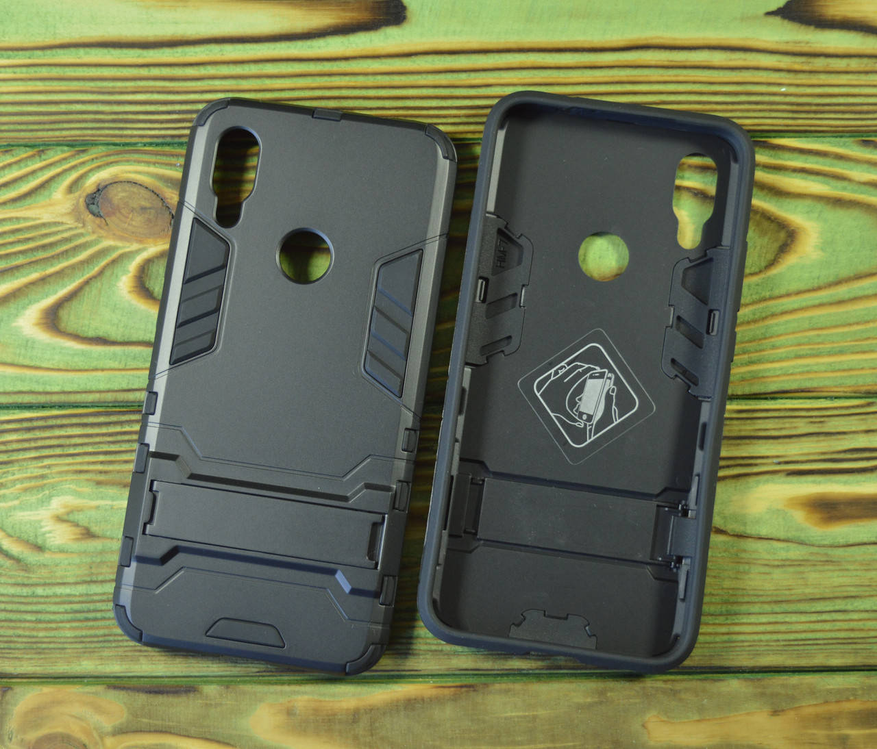 

Противоударный чехол на Xiaomi Redmi 7 черный
