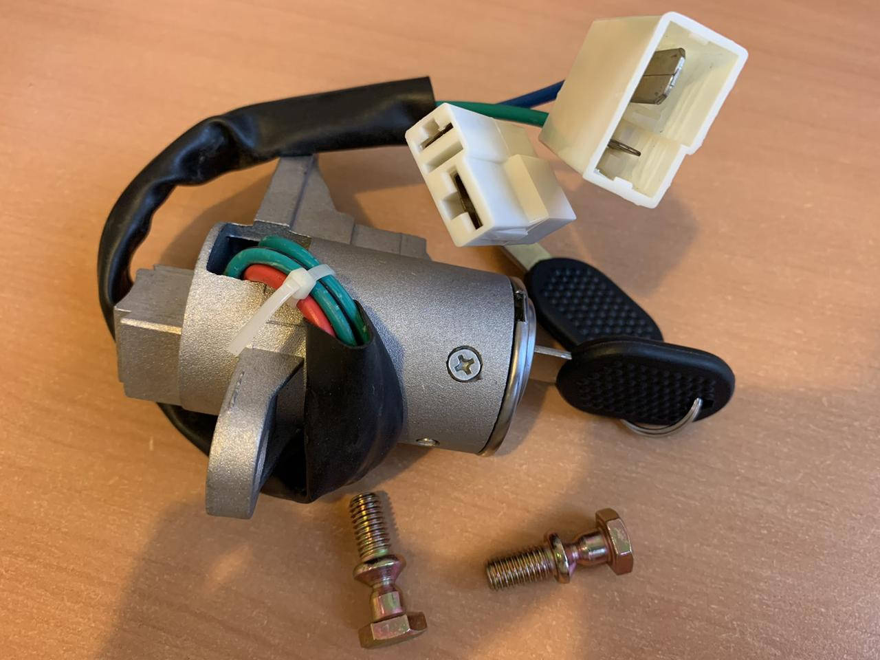 

Замок-выключатель зажигания с ключем IVECO EUROCARGO/Tech (DC 01.12.45/4837683)