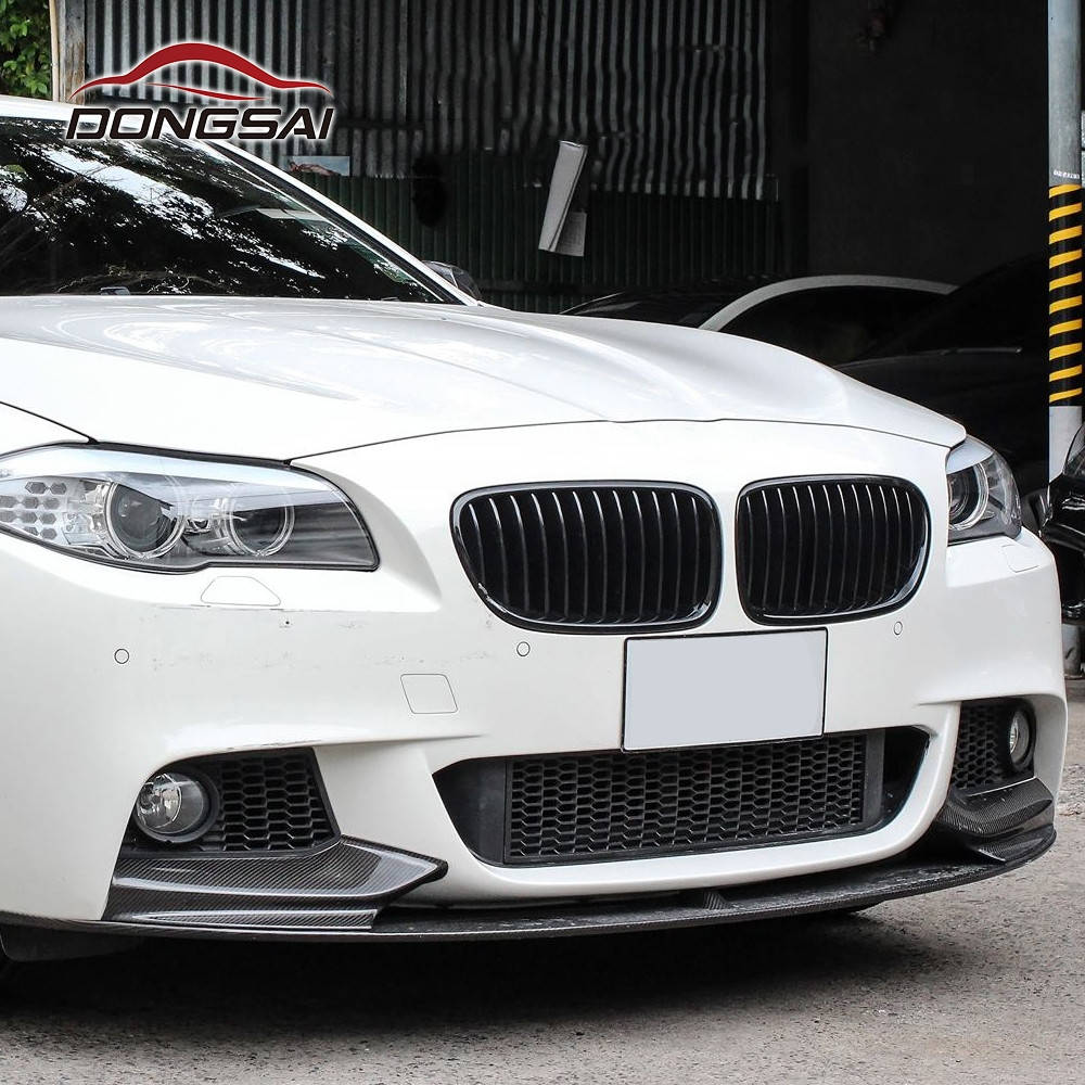 

Решетки радиатора (ноздри) BMW 5 F10 F11 Рамка глянец, рёбра мат, Performance