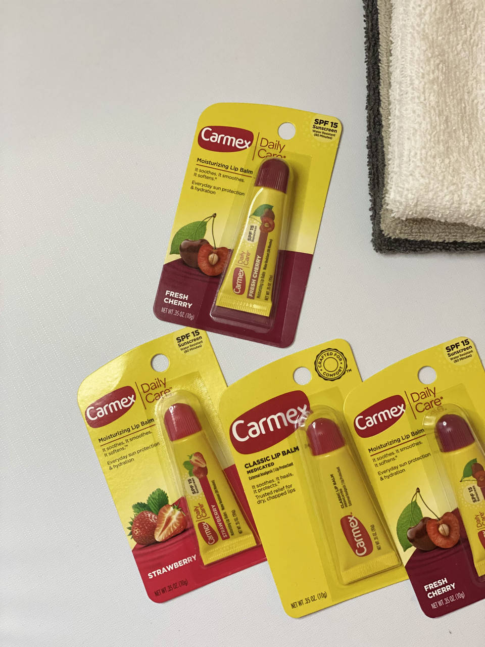

Бальзам для губ Daily Care, Carmex, клубника, SPF 15, 10 г