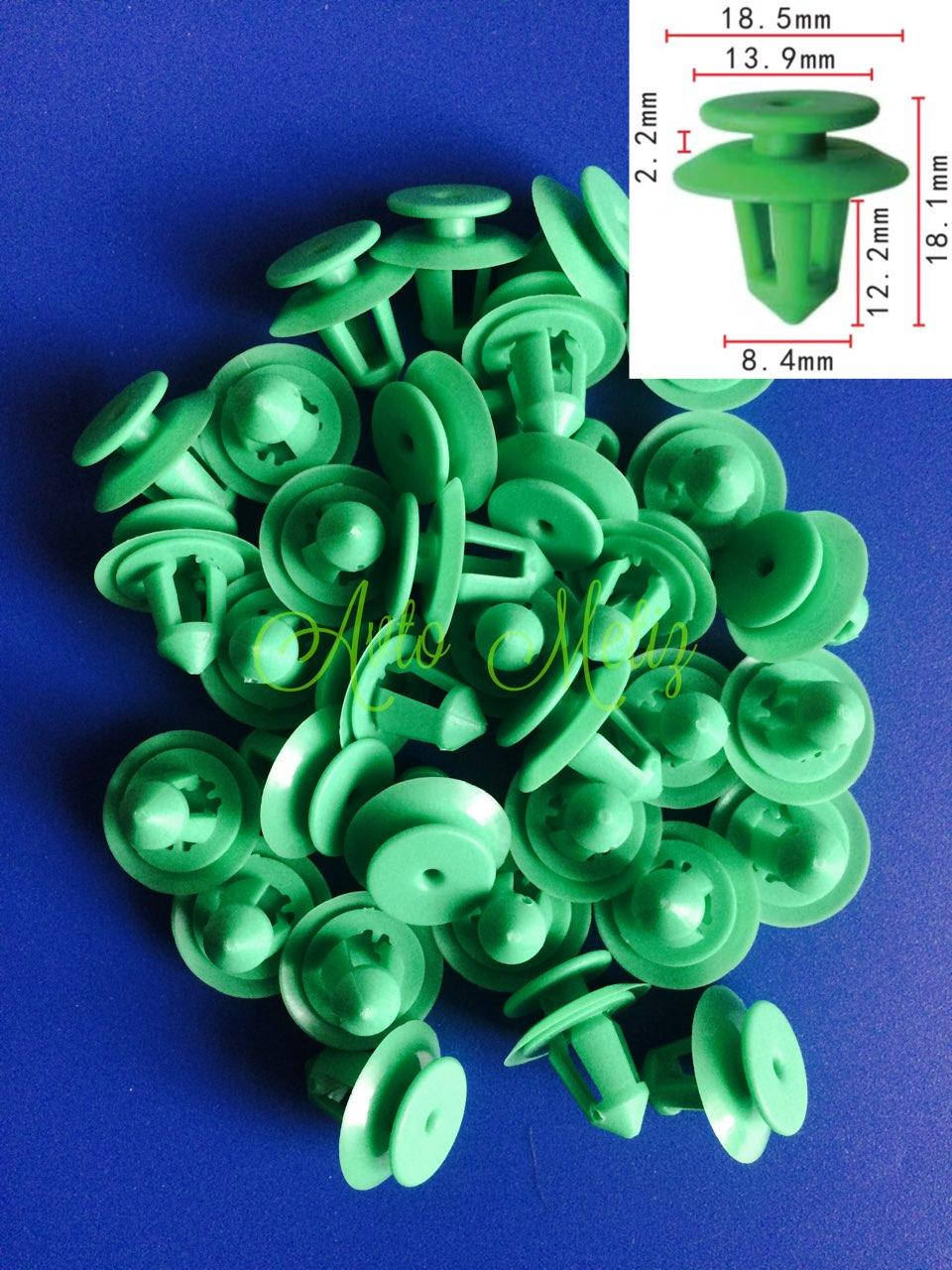 

Клипса карты двери Mercedes Vito