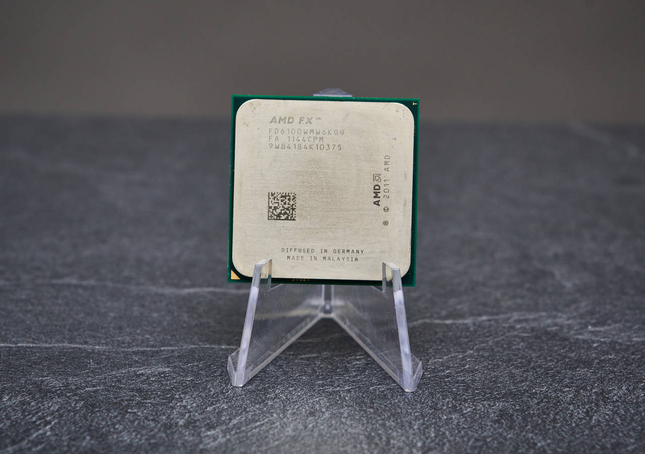 

Процессор AMD FX 6100 Socket AM3+ (FD6100WMGUSBX) Б/У