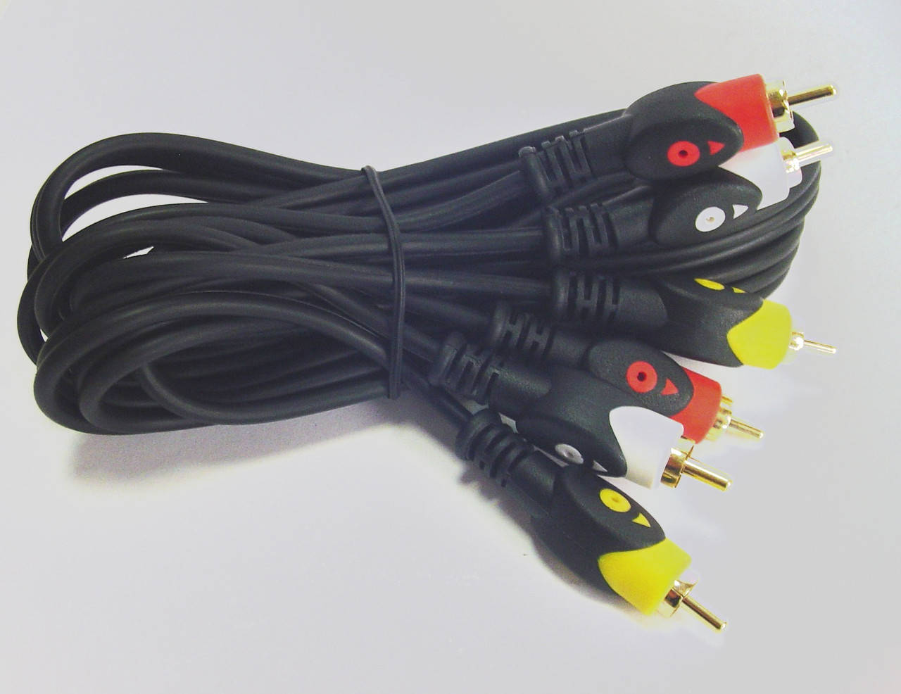 

Шнур 3RCA х 3RCA, 1,8метра
