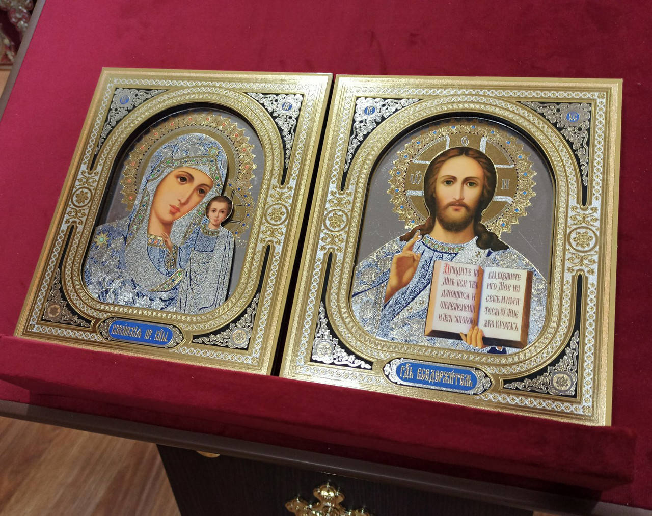 

Иконы свадебные, венчальная пара (на мдф) Спаситель и Богородица 18*15см