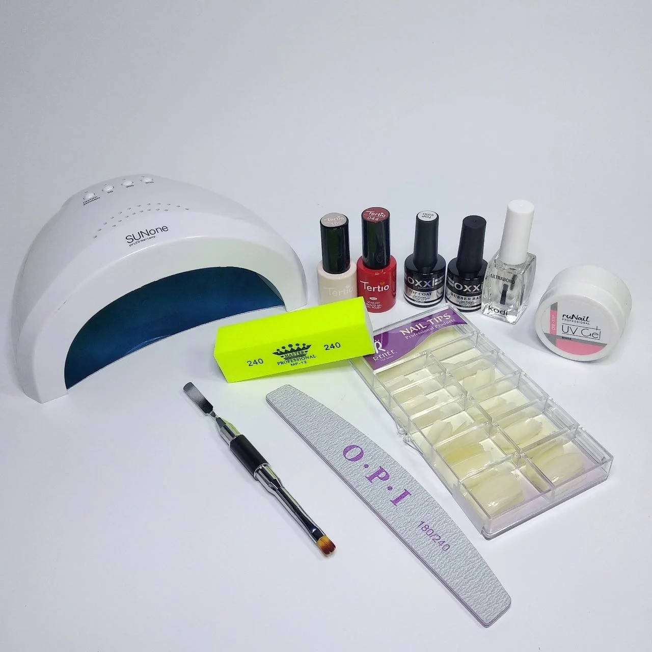 

Стартовый набор маникюра с полигелем и гель-лаками (лампа Sun 1, 48вт)