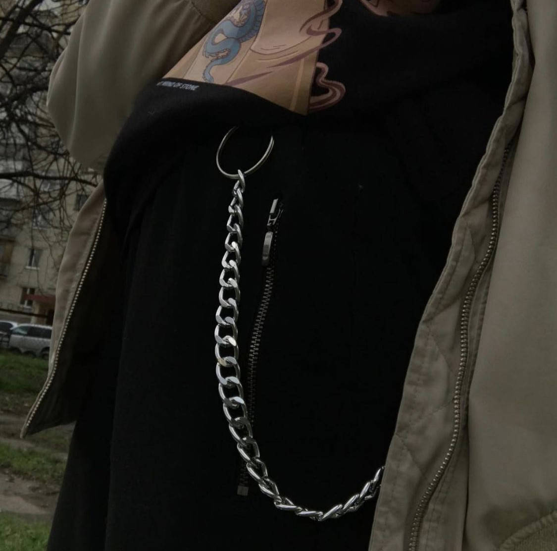 

Массивная цепочка на штаны с кольцом из прочного материала
