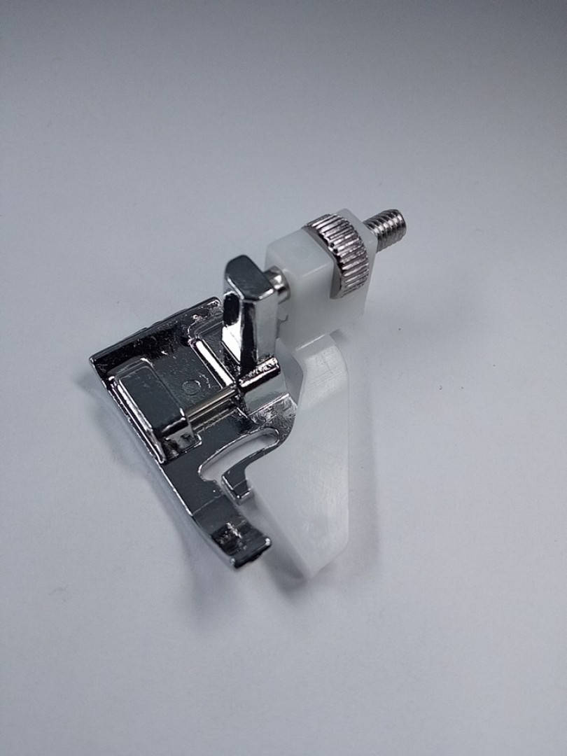 

Лапка потайной строчки 006812008